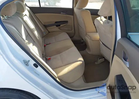 2009 Honda Accord 2.4 Lx z USA, uszkodzony, nr VIN JHMCP26359C014847